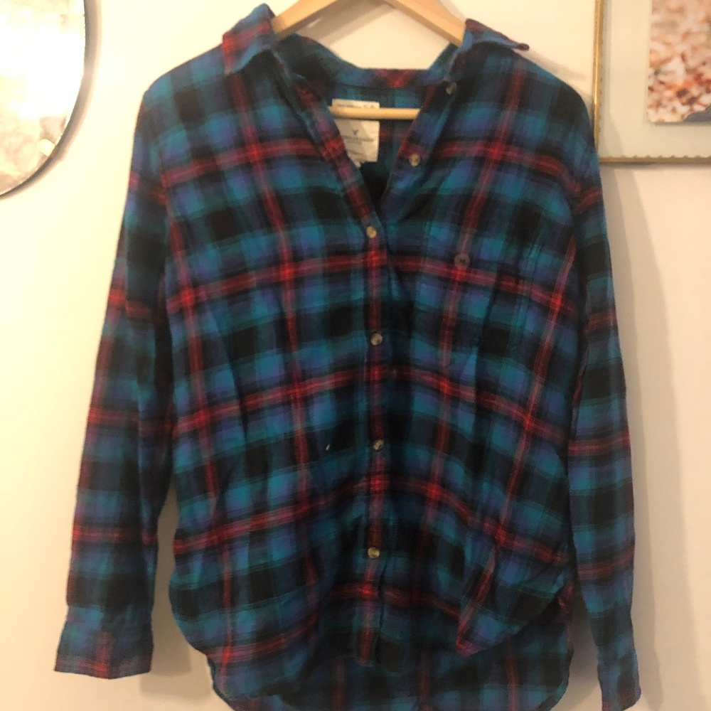 Cozy American Eagle Blue Plaid Button Up Shirt